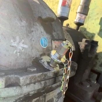 Dedicated-Sampling-Point-depth-gauge-and-dipstick2